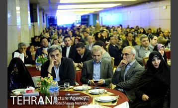 پاس داشت یکسال تلاش خادمان شهردارى تهران 16