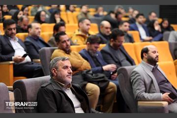 آیین تجلیل از برگزیدگان مناطق 22 گانه 41