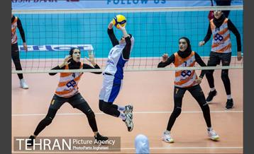دیدار تیم های والیبال سایپا تهران و سروقامتان بابل 5