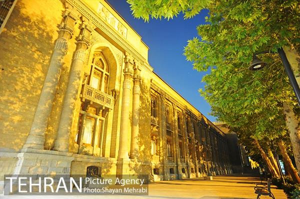 میدان مشق (باغ ملی) 1