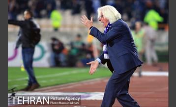 دیدار تیم‌های فوتبال استقلال - پدیده مشهد 21