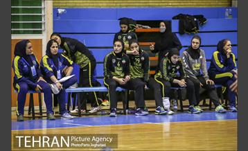 دیدار تیم های هندبال سپاهان و اشتادسازه 3