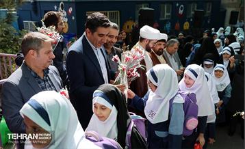 آغاز سال تحصیلی جدید در دبستان شاهد حضرت زینب(س) 8