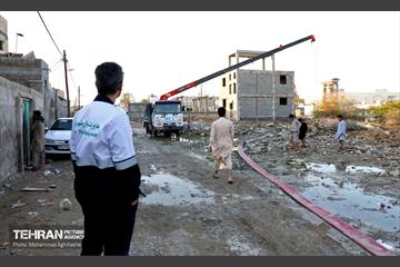 امدادرسانی تیم مدیریت بحران تهران به مناطق سیل‌زده سیستان و بلوچستان 26