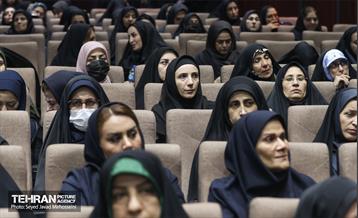 آیین گردهمایی فرماندهان و مسئولین سازمان بسیج شهرداری 33