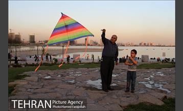 نمای غروب و شب دریاچه خلیج فارس 1