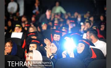 نخستین جشن فارغ التحصیلی ادوار دانشکده خبر 46