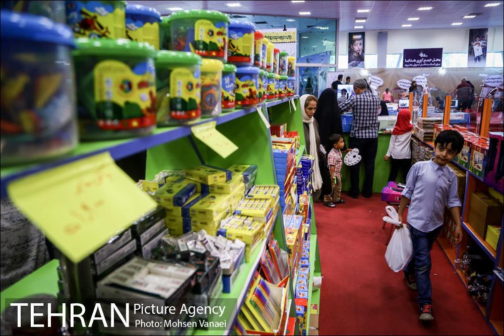 نمایشگاه نوشت افزار ایرانی اسلامی در کانون پرورشی فکری کودکان‎ 16
