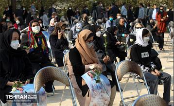 مراسم تشییع پیکر مرحومه ایران درودی هنرمند نقاش 3