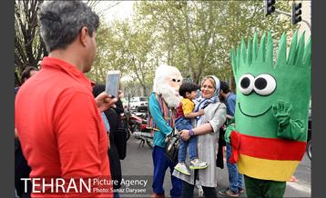 افتتاح نوروزگاه هنر در پیاده‌راه بلوار کشاورز 15