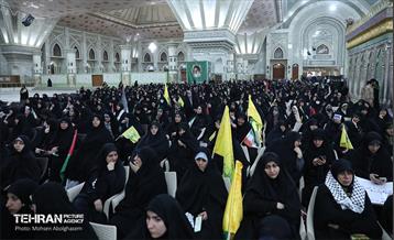 اولین همایش مسجد برقرار در حرم امام(ره) 37