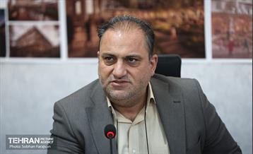 جلسه انتخاب معماری پروژه حیاط تهران 40
