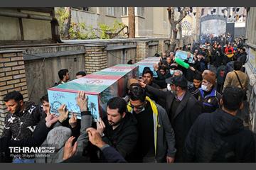 تشییع پیکر ۲۰۰ شهید گمنام دفاع مقدس در تهران 60