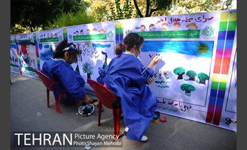 جشنواره طولانی ترین نقاشی کودکان 10