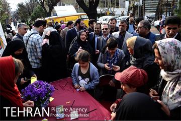 بازدید نماینده مجلس و استاندار تهران از نورزگاه بلوار کشاورز 9