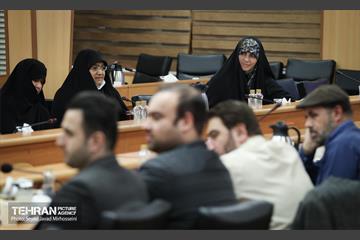 دیدار شهردار تهران با جمعی از زندانیان انقلابی سال ۵۷ 16