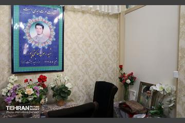 حضور شهردار تهران در منزل شهیدان خالقی پور 11