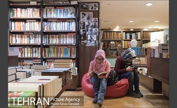 چهارمین دوره کتابگردی با حضور احمد مسجدجامعی‎ 7