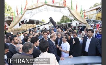 بازدید شهردار تهران از بازارچه مردم خرمشهر در کنار باغ موزه دفاع مقدس 20