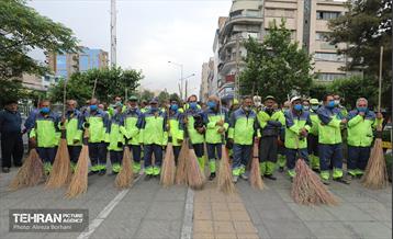 حضور پرسنل خدمات شهری در مسیر راهپیمایی روز قدس 17