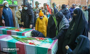 مراسم تشییع پیکر دو شهید گمنام دفاع مقدس در منطقه 11