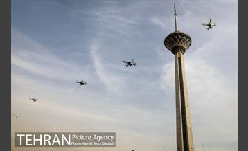 پروازدسته جمعی  پهپادها در برج میلاد تهران 24