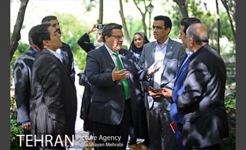 بازدید شهردار مونترال از باغ ایرانی 12