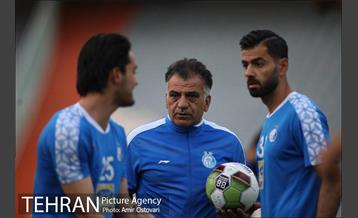 دیدار تیم های استقلال تهران و استقلال خوزستان 26