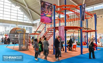 افتتاحیه نمایشگاه صنعت تفریحات و سرگرمی 4