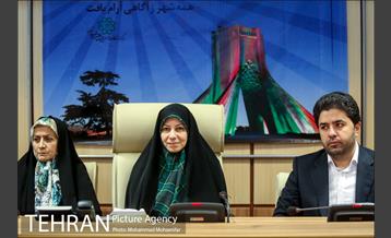 بازدید معاون برنامه ریزی و توسعه شهری از مرکز ارتباطات 2