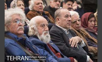 بیست و هشتمین برنامه «تولد ماه»‎ 3