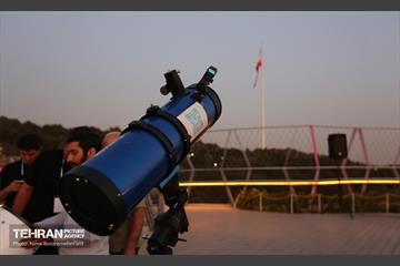 رصد «ماه خونین» از پل طبیعت 16