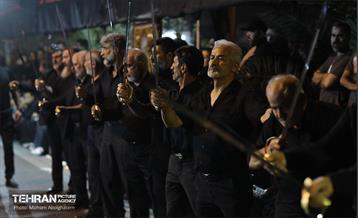 عزاداری شب تاسوعای حسینی در میدان منیریه 13