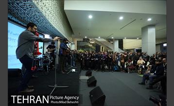 جشن رونمایی از آلبوم موسیقی گذشتن و رفتن پیوسته گروه بمرانی‎ 6