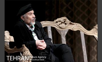 نمایش باغ آلبالو 36