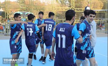 اختتامیه مسابقات ورزشی قهرمانان در منطقه 13 27