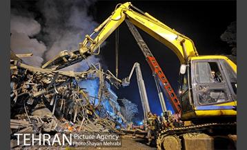 امداد رسانی شبانه در حادثه پلاسکو 23