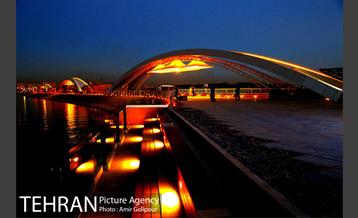 گذر موج دریاچه شهدای خلیج فارس 7