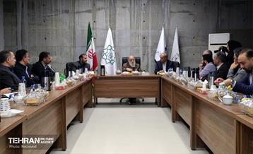 بازدید رئیس شورای شهر تهران از پروژه خانه شهر 12