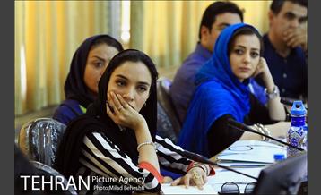 نشست تغییرات اقلیمی با حضور هنرمندان و فعالان محیط زیست‎ 2