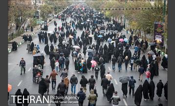 راه پیمایی مردم تهران در روز اربعین  5