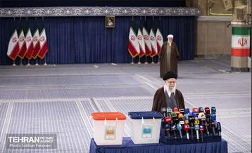 حضور رهبر معظم انقلاب در انتخابات ۱۴۰۲ 5