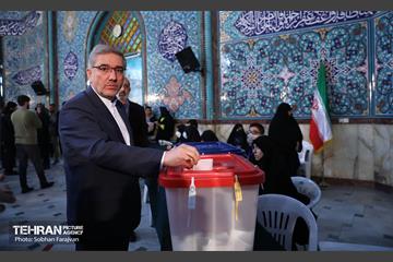 انتخابات ۱۴۰۲ در حسینیه ارشاد 17