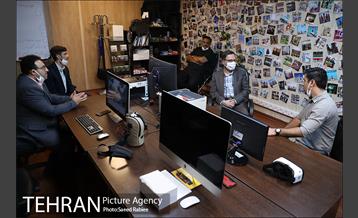 بازدید مدیرعامل مترو از آژانس عکس تهران و استودیو شهر 2