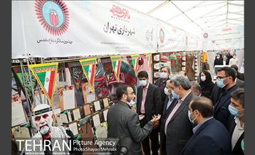 بازدید شهردار تهران از نمایشگاه دفاع مقدس 17