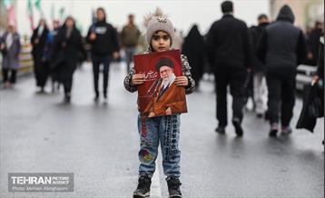 جشن نیمه‌شعبان در میدان ولی‌عصر (عج) - 3 25