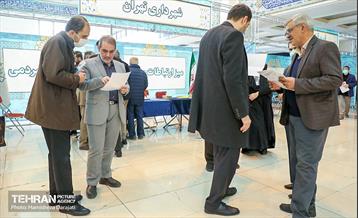 میز خدمت سازمان بازرسی شهرداری تهران در نماز جمعه 2