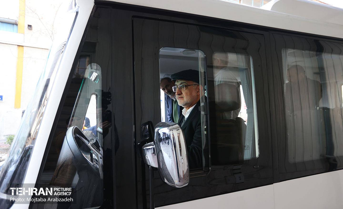 بازدید شهردار تهران از مرکز تحقیقات و نوآوری شرکت سایپا 24