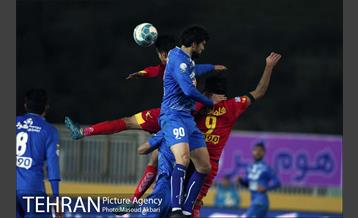 دیدار تیم های فوتبال نفت تهران واستقلال تهران