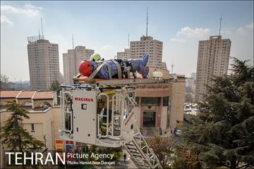 مانور عملیات آتش نشانی در شمال تهران 16